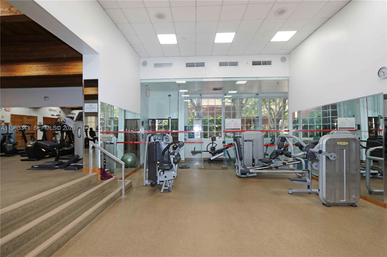 TOWERS OF QUAYSIDE CONDO - Residential