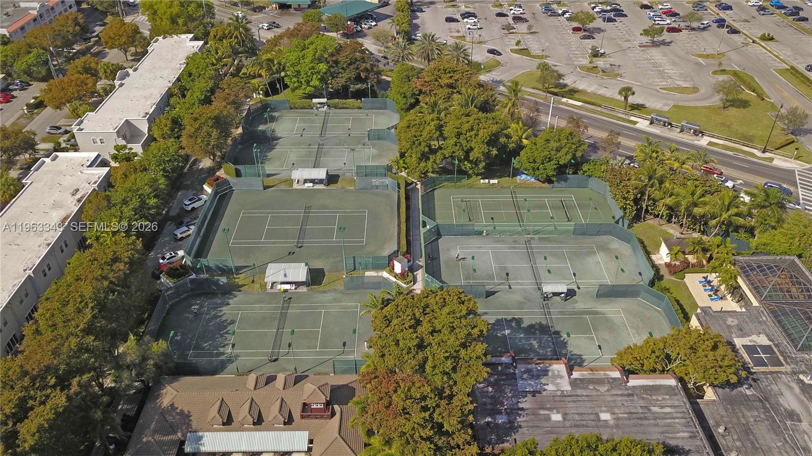 TOWERS OF QUAYSIDE CONDO - Residential