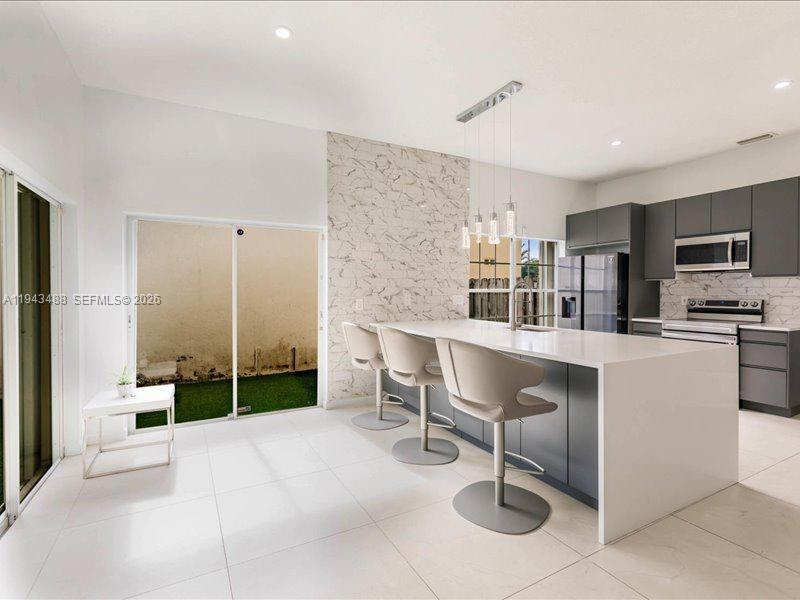 LAKES BY THE BAY SEC 8 - Residential