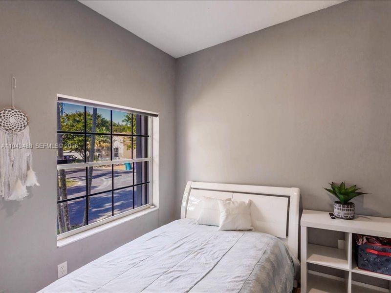 LAKES BY THE BAY SEC 8 - Residential