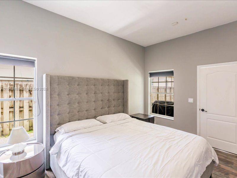 LAKES BY THE BAY SEC 8 - Residential