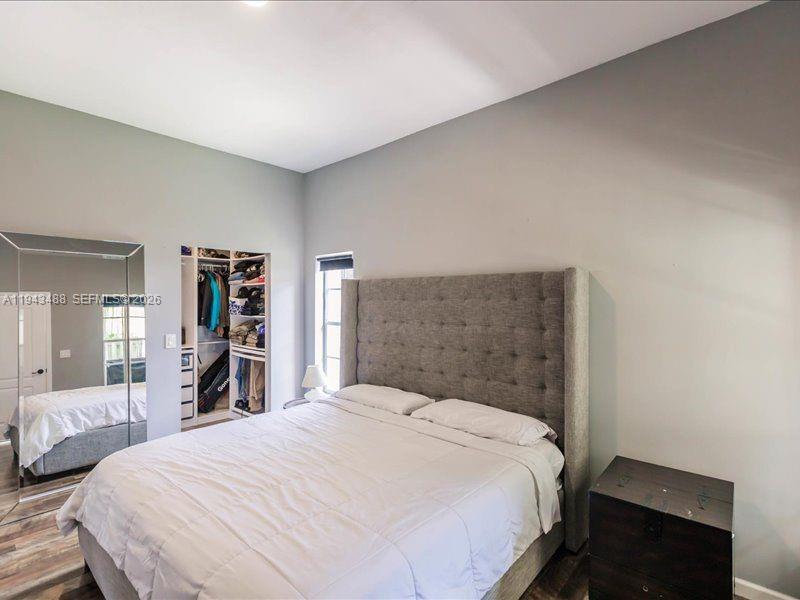 LAKES BY THE BAY SEC 8 - Residential