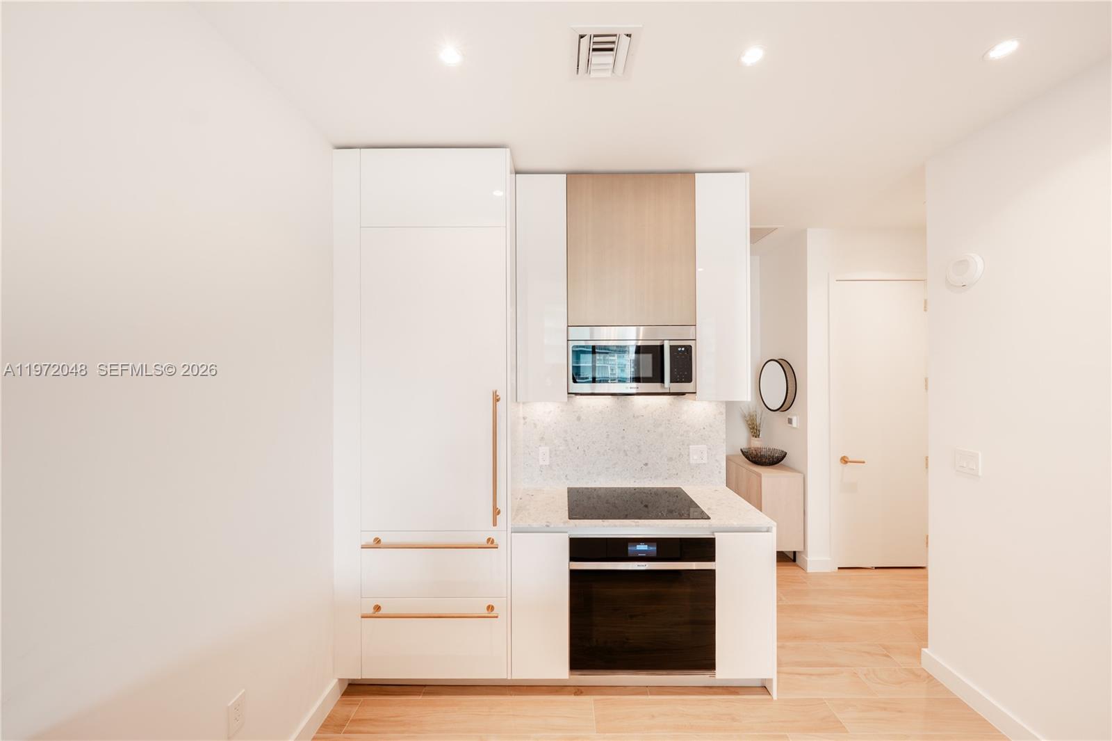 2655 S Bayshore Dr 1007