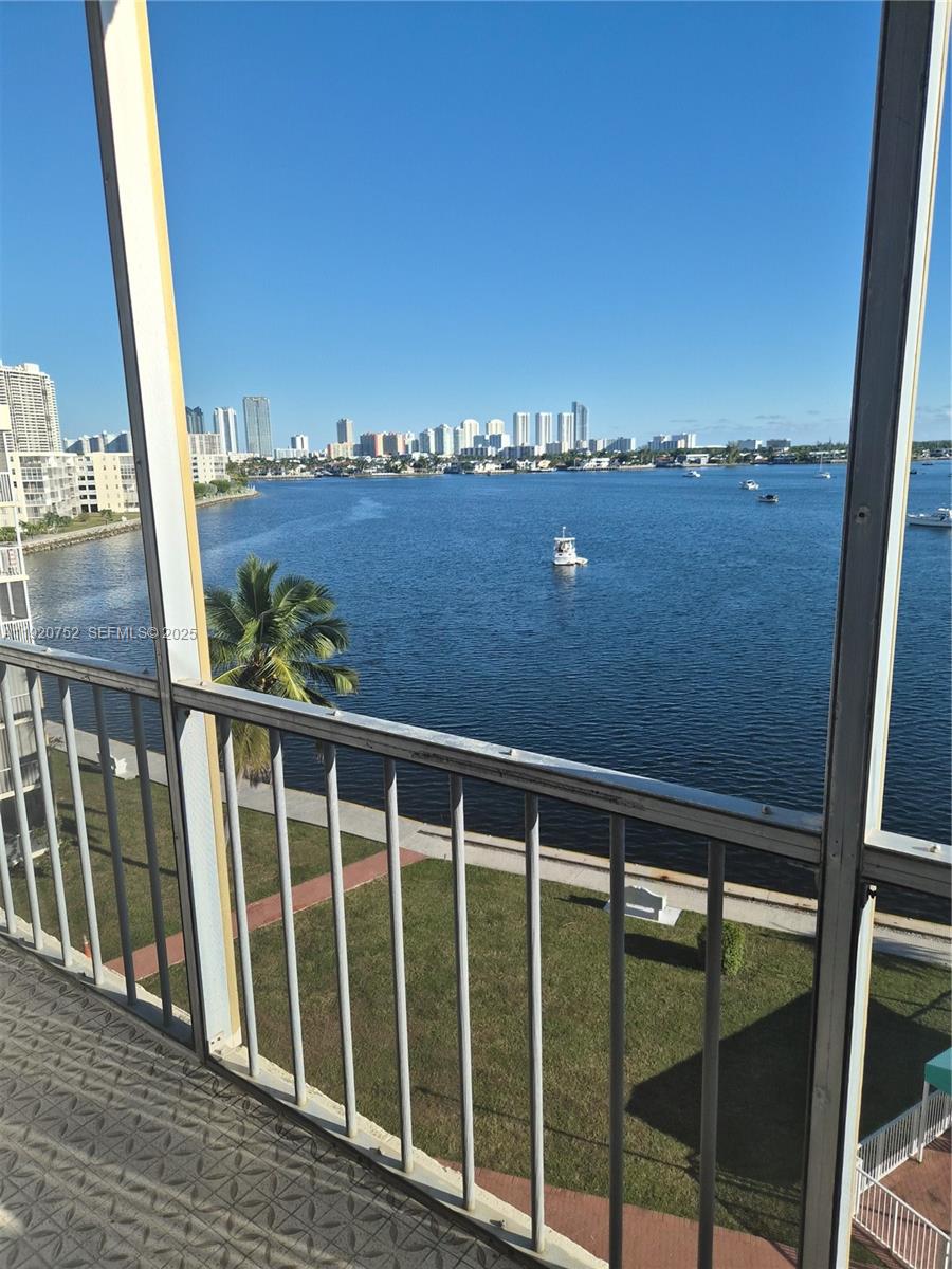 POINT EAST SEC III CONDO - Residential