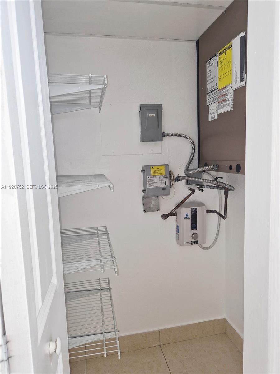 POINT EAST SEC III CONDO - Residential