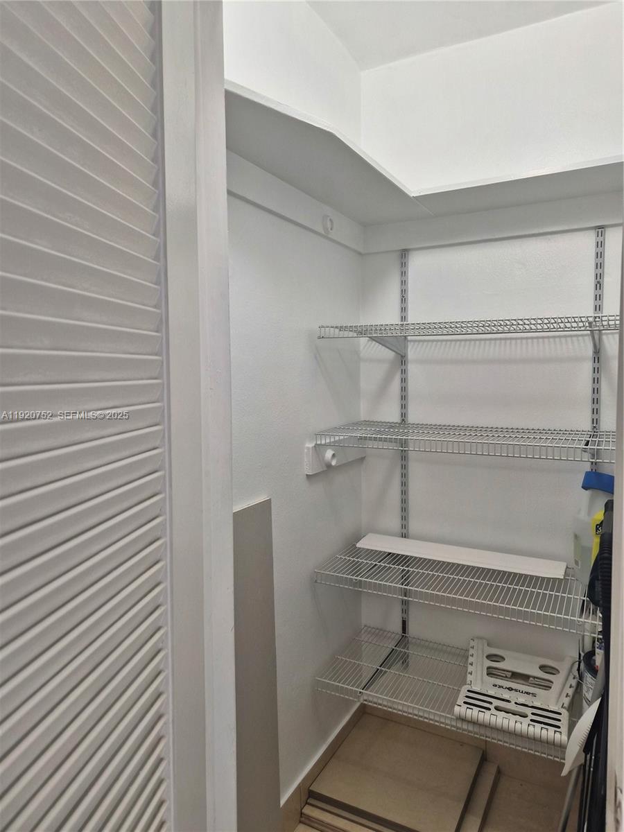 POINT EAST SEC III CONDO - Residential