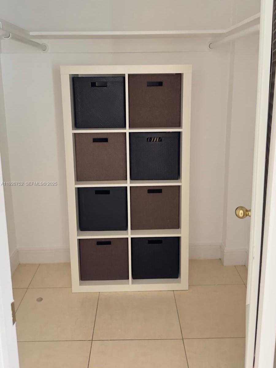 POINT EAST SEC III CONDO - Residential