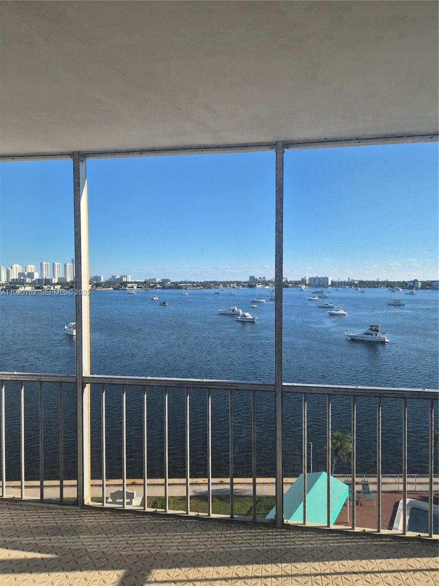 POINT EAST SEC III CONDO - Residential