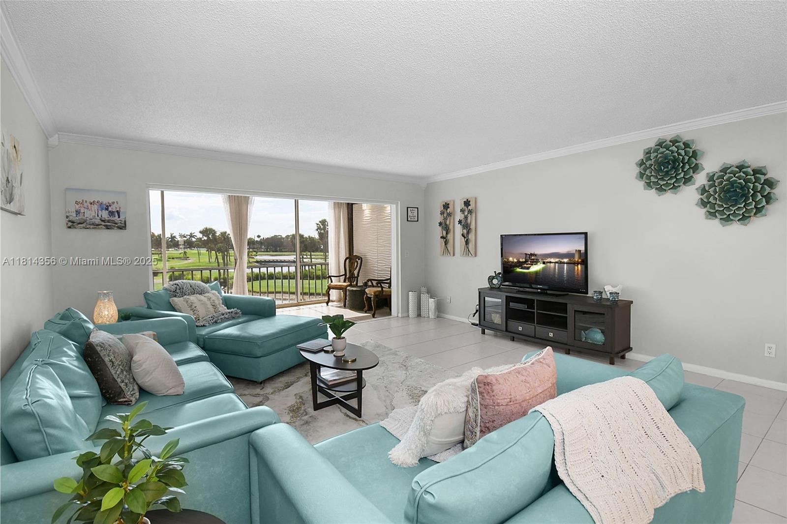 LAKESIDE CONDO - Residential