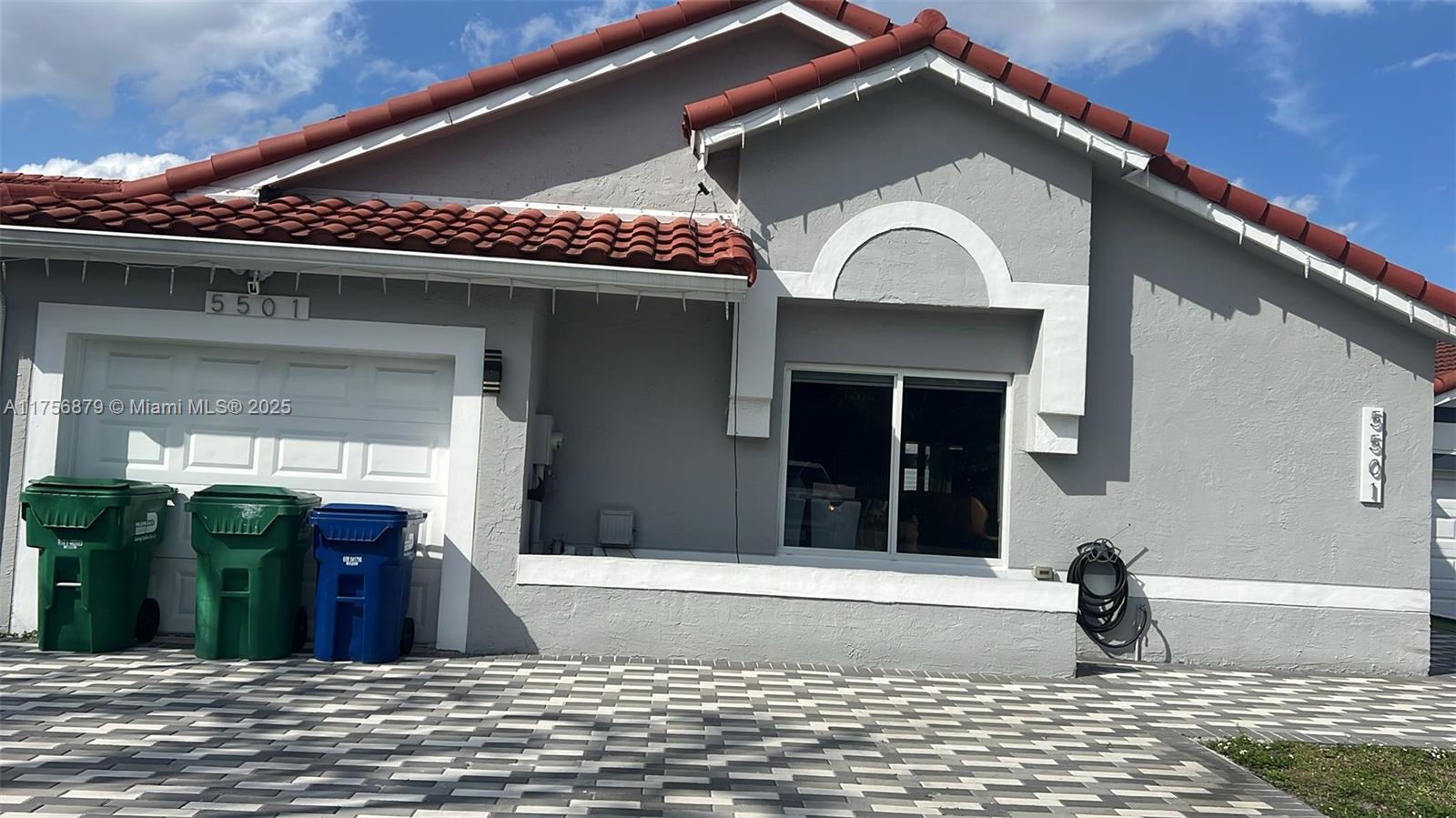 Beautiful 4/2.5 home located in the Miami Lakes and Hialeah measurements. Close to Palmetto Express Way, Turpike and I75. Call listing agent for appointment only.