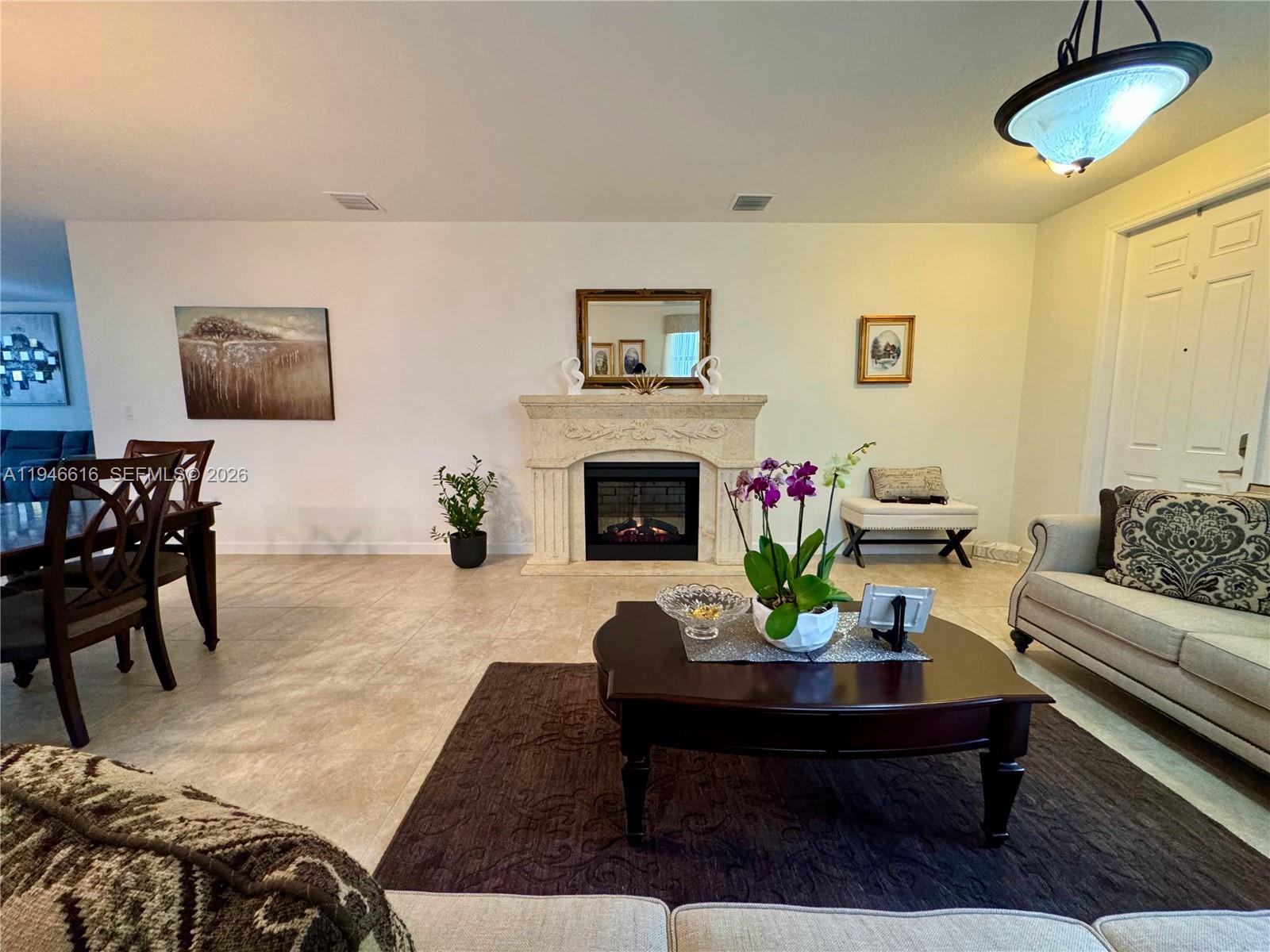 SILVER PALM EAST SEC TWO - Residential