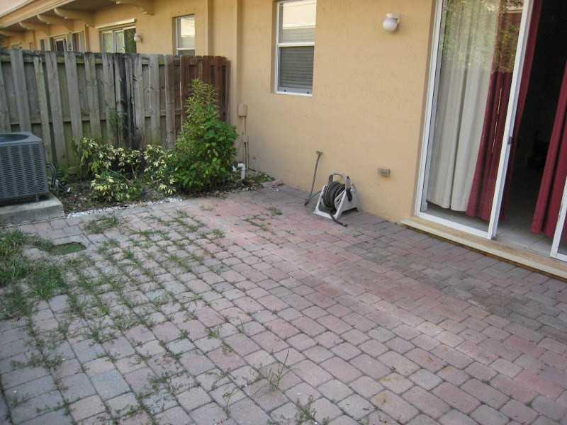 COURTS AT TUSCANY - Residential Lease