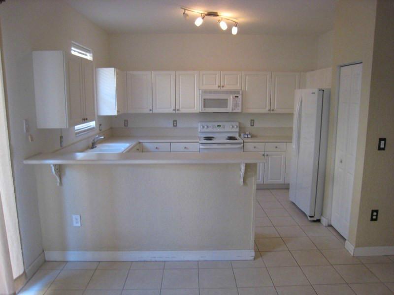 COURTS AT TUSCANY - Residential Lease