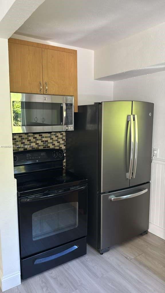 EAST SHENANDOAH - Residential Lease
