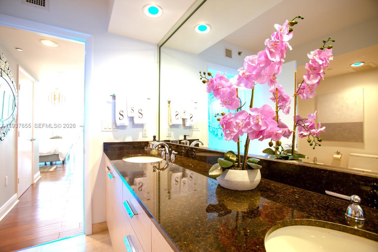 BEACH CLUB CONDO - Residential