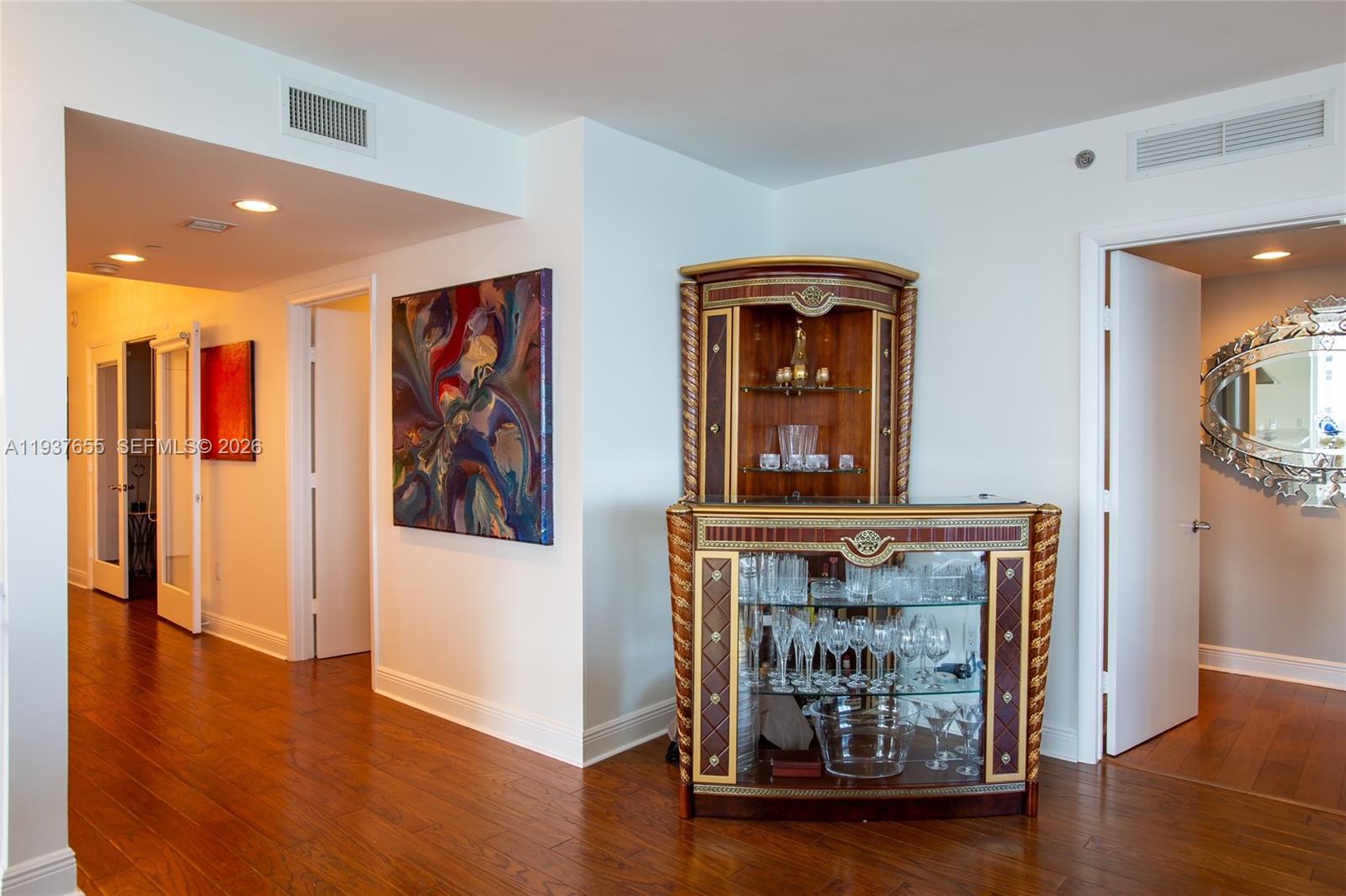 BEACH CLUB CONDO - Residential