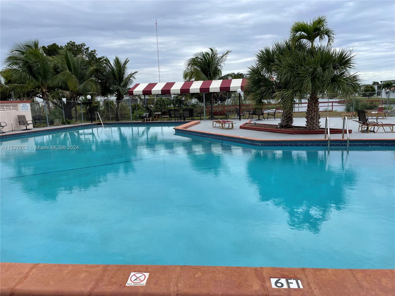 RO-MONT SOUTH CONDO E - Residential