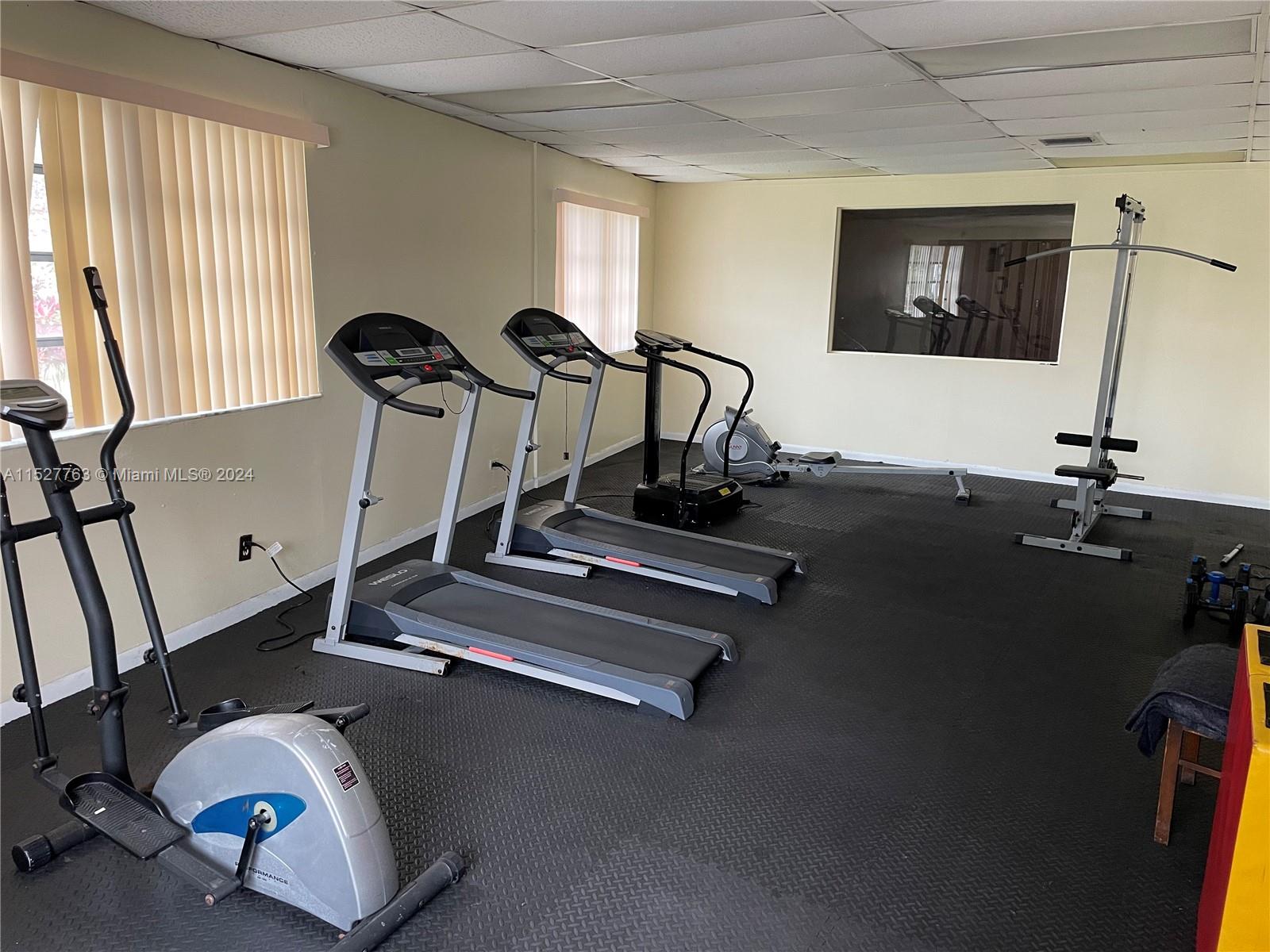 RO-MONT SOUTH CONDO E - Residential