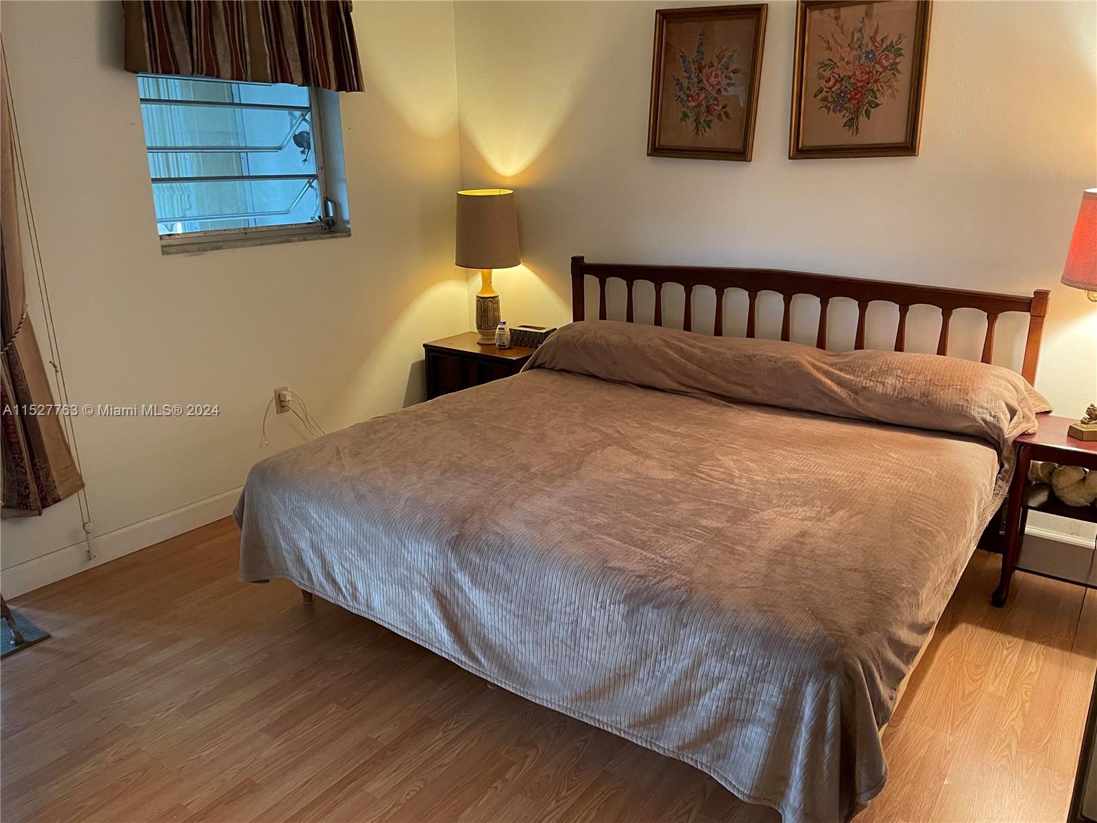 RO-MONT SOUTH CONDO E - Residential