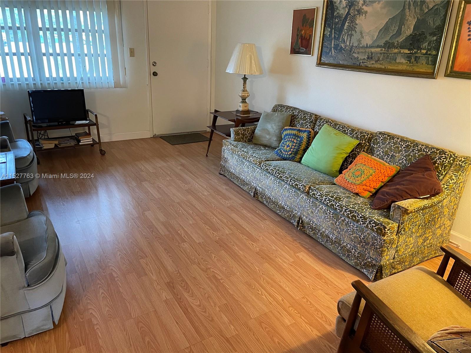 RO-MONT SOUTH CONDO E - Residential