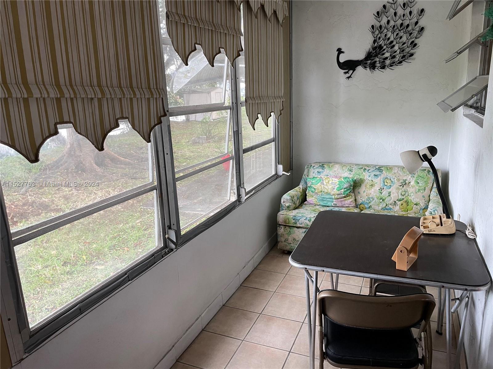 RO-MONT SOUTH CONDO E - Residential