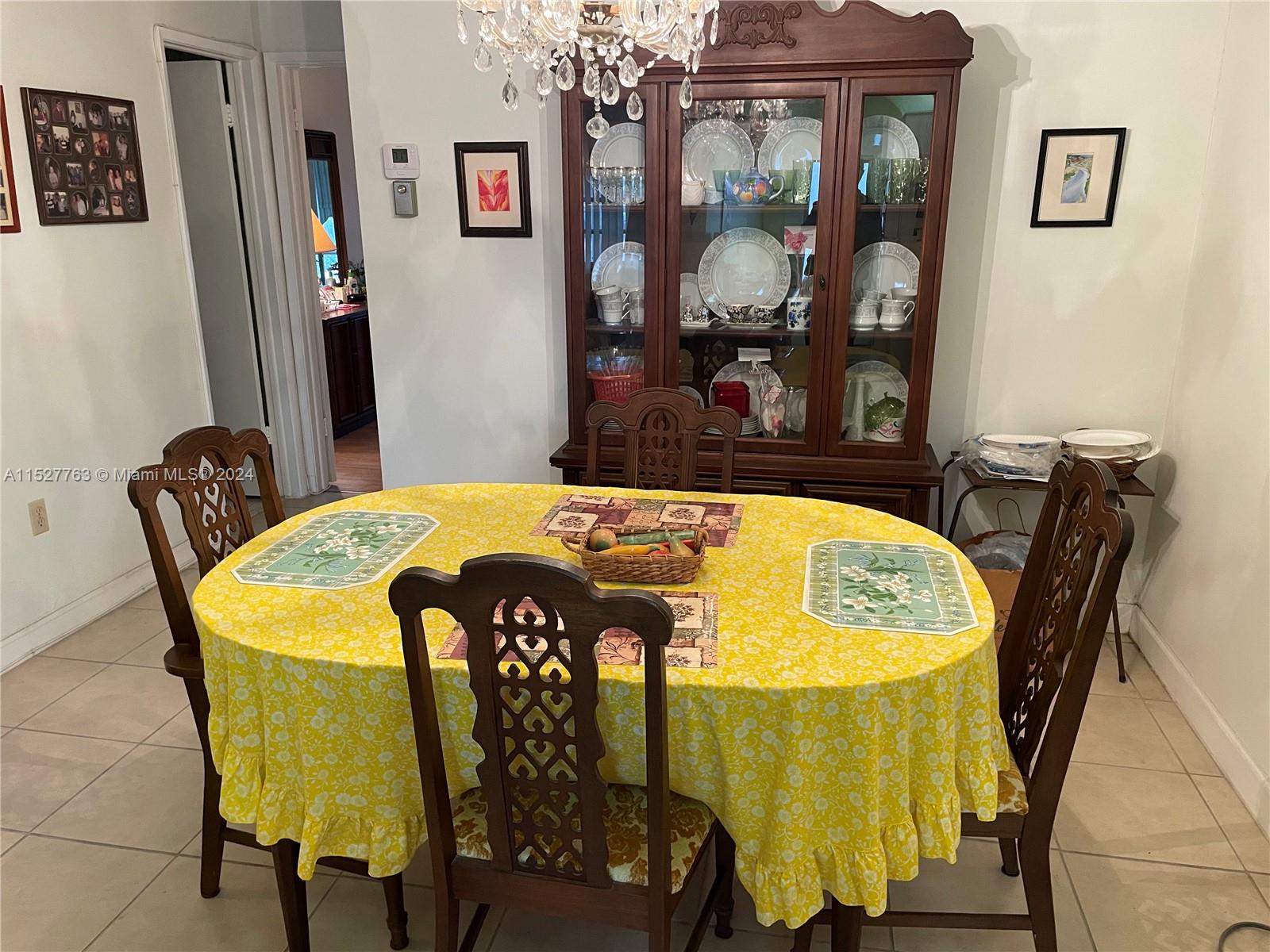 RO-MONT SOUTH CONDO E - Residential