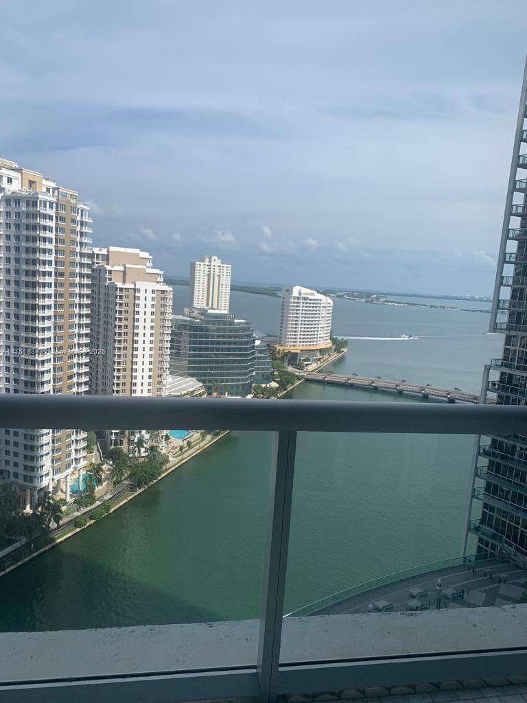 ICONBRICKELL CONDO NO 1 - Residential Lease