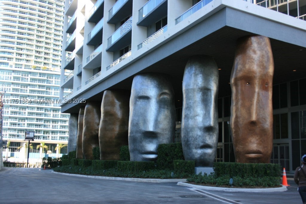 465 Brickell Ave 2405 - Image 1