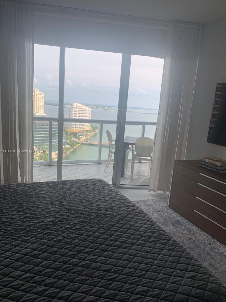 ICONBRICKELL CONDO NO 1 - Residential Lease