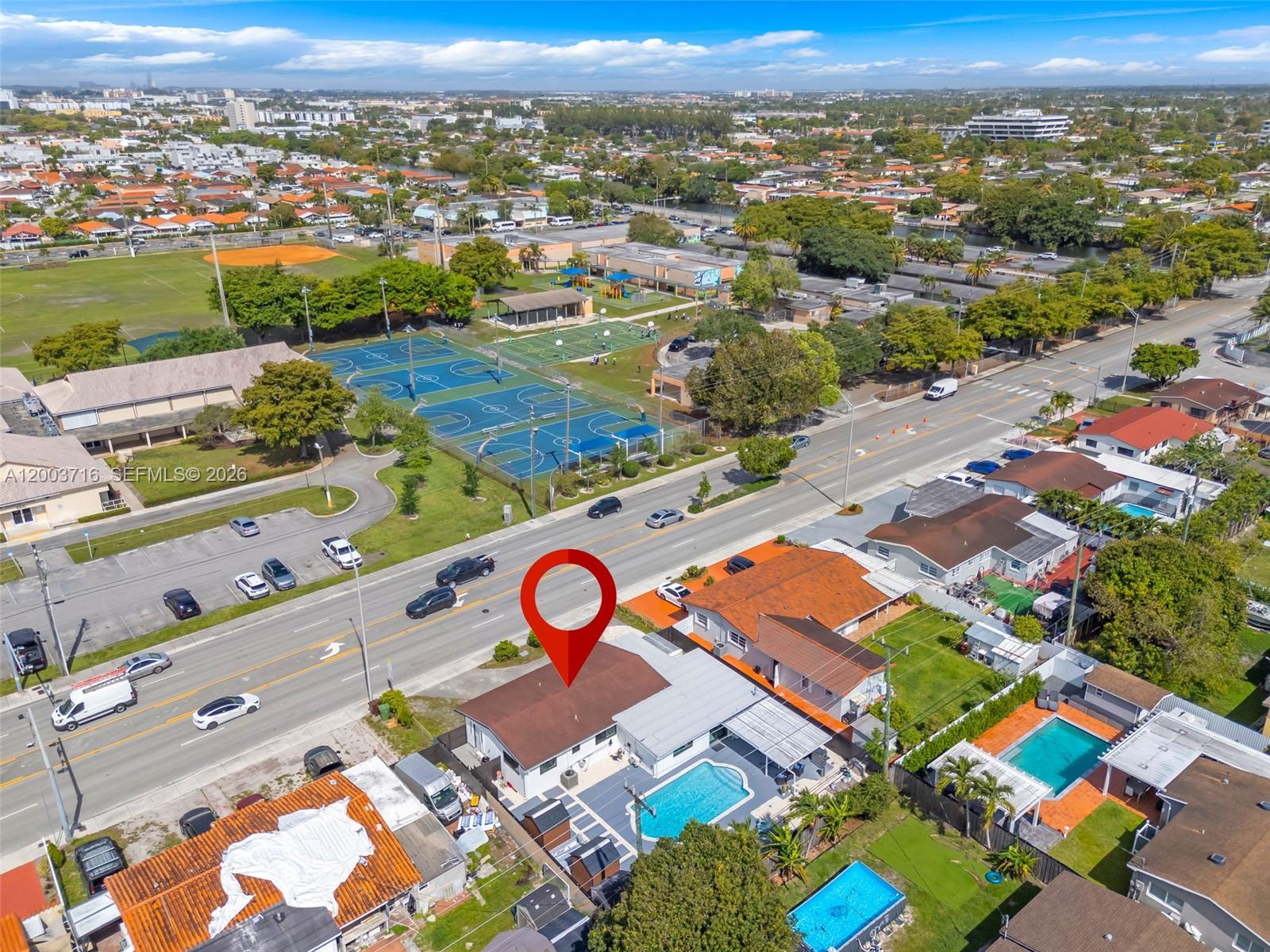 HIALEAH ESTATES - Residential