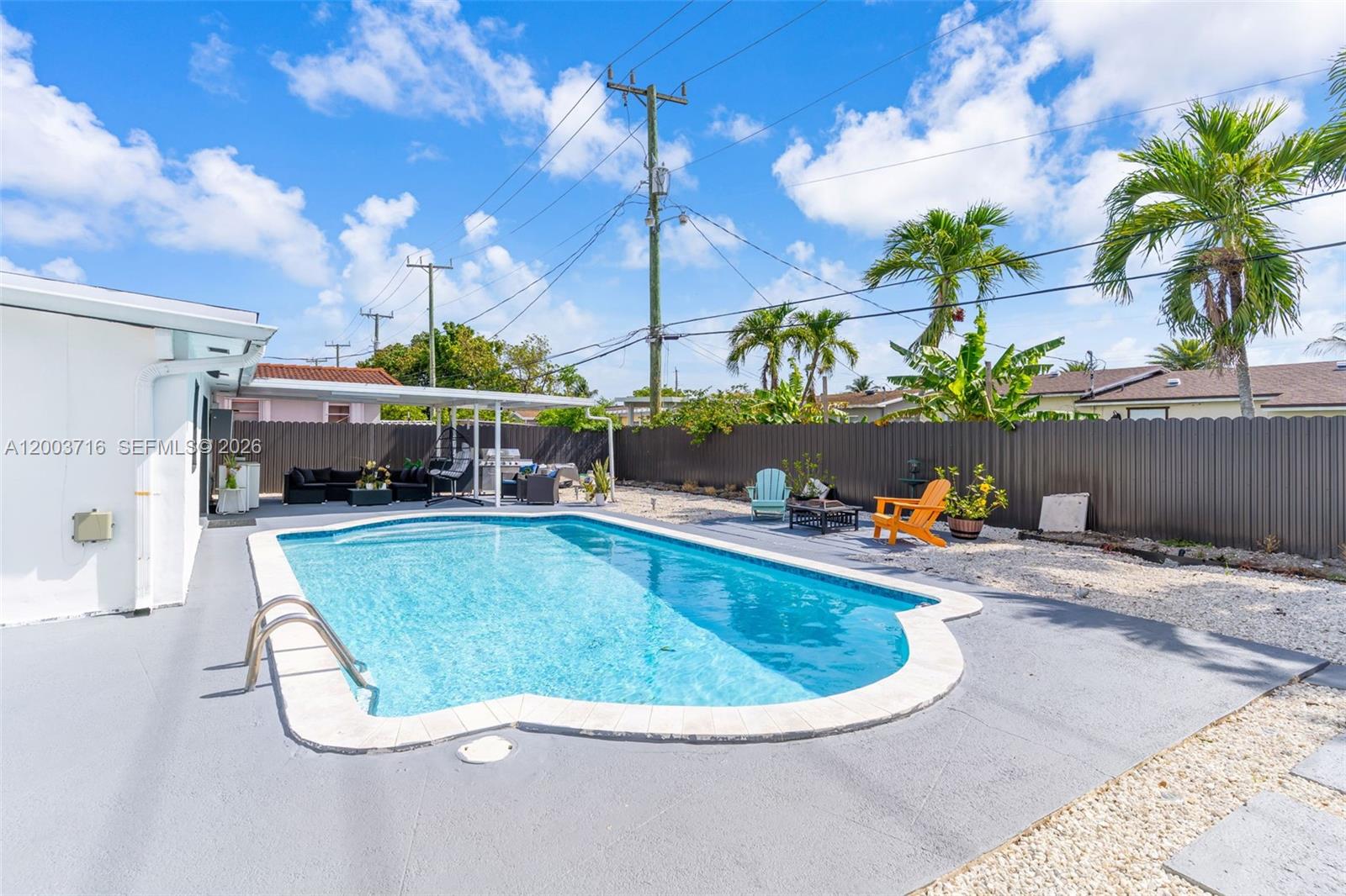 HIALEAH ESTATES - Residential