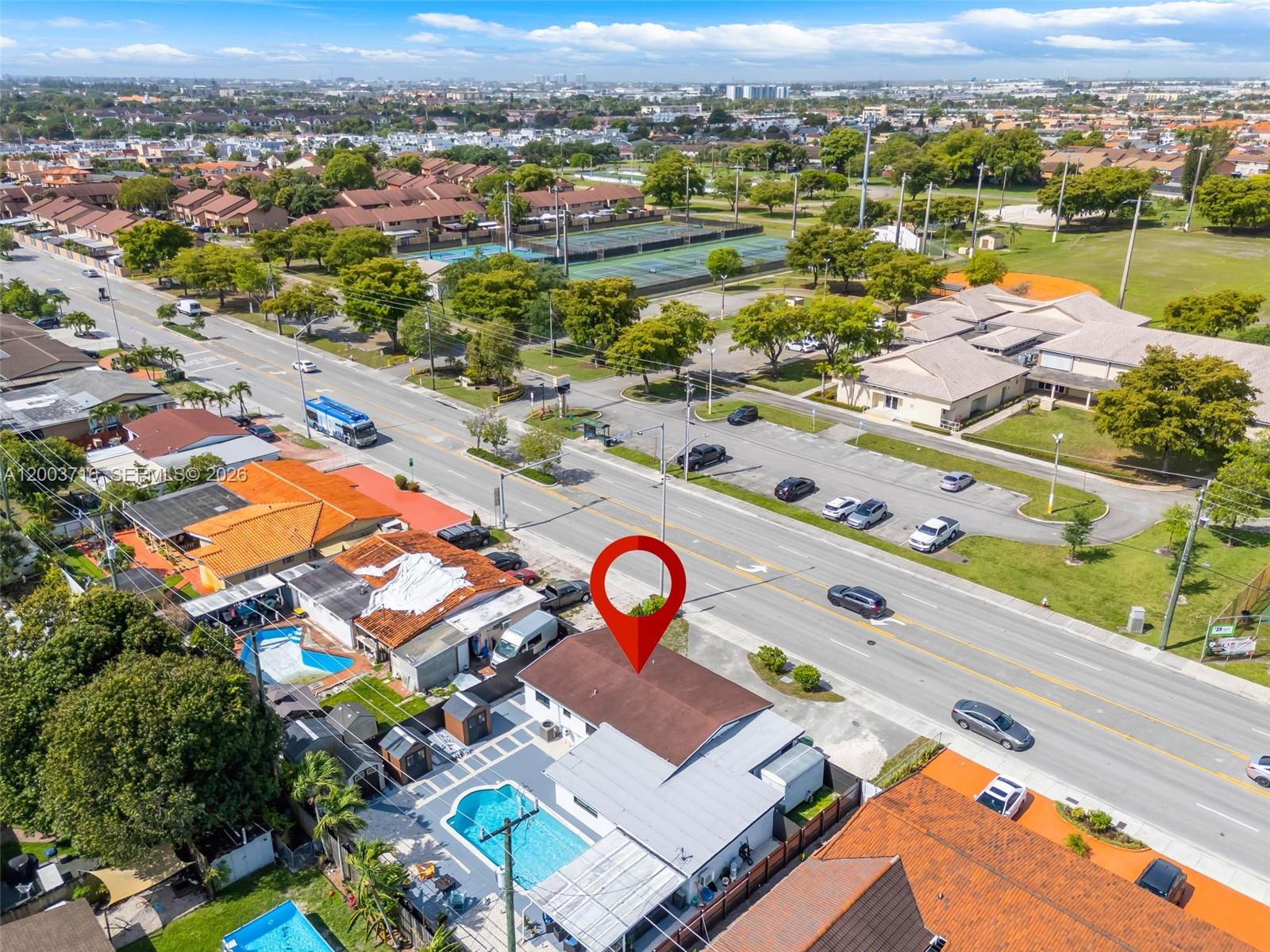 HIALEAH ESTATES - Residential