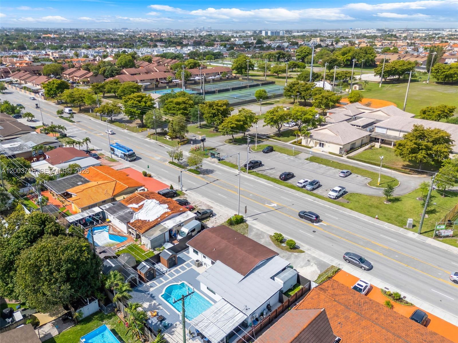 HIALEAH ESTATES - Residential