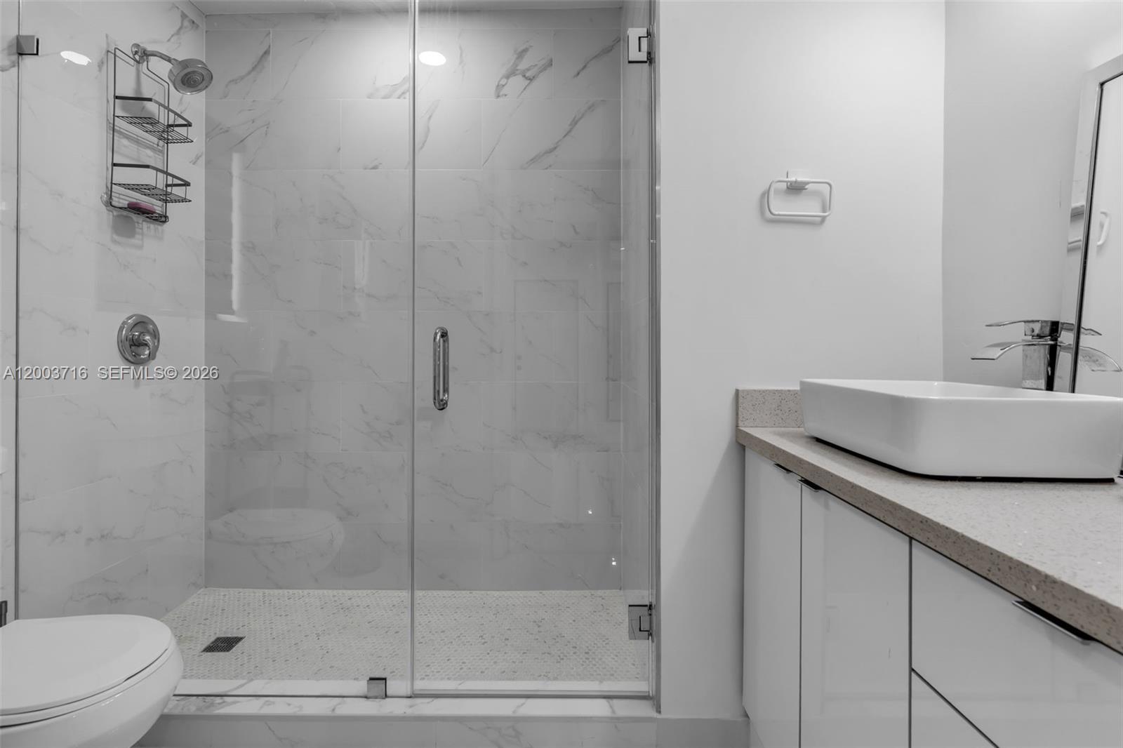 HIALEAH ESTATES - Residential