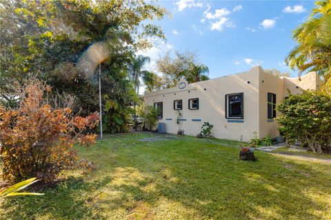 A home in Biscayne Park