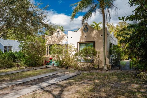 A home in Biscayne Park