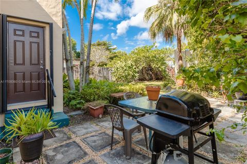 A home in Biscayne Park