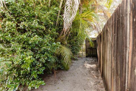 A home in Biscayne Park