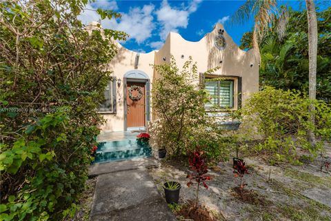 A home in Biscayne Park