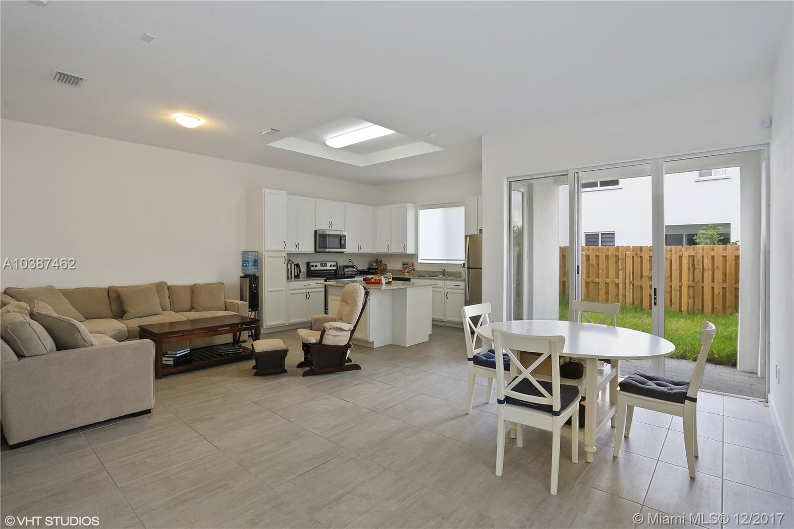 VENETIAN PARC WEST - Residential Lease