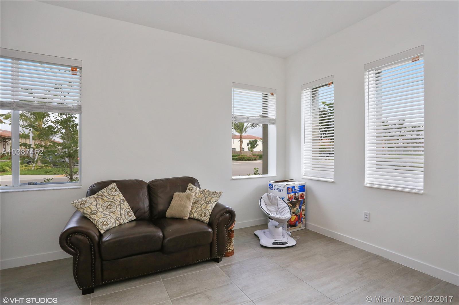 VENETIAN PARC WEST - Residential Lease