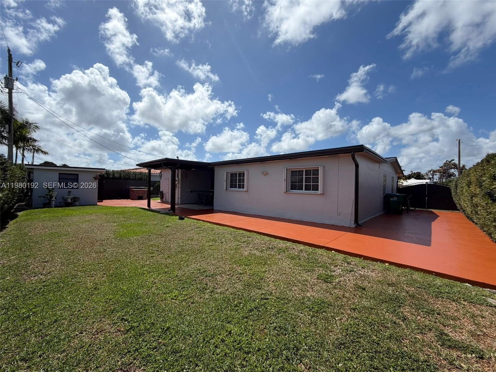 FAIRLAWN ESTS 1ST ADDN - Residential