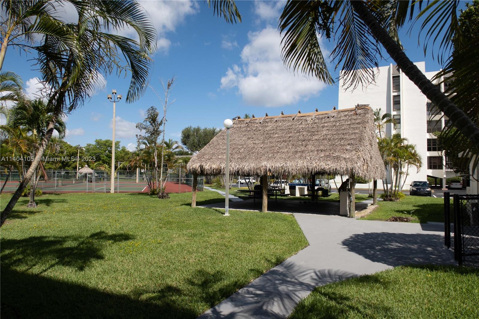 RACQUET CLUB OF KENDALE L - Residential
