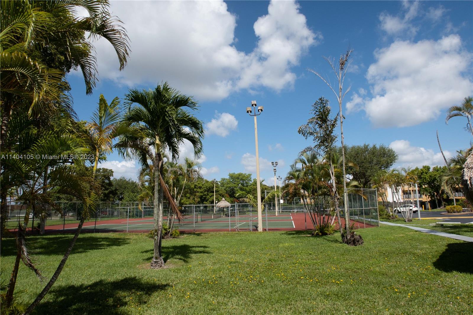 RACQUET CLUB OF KENDALE L - Residential