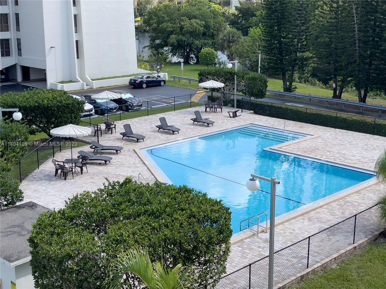 RACQUET CLUB OF KENDALE L - Residential