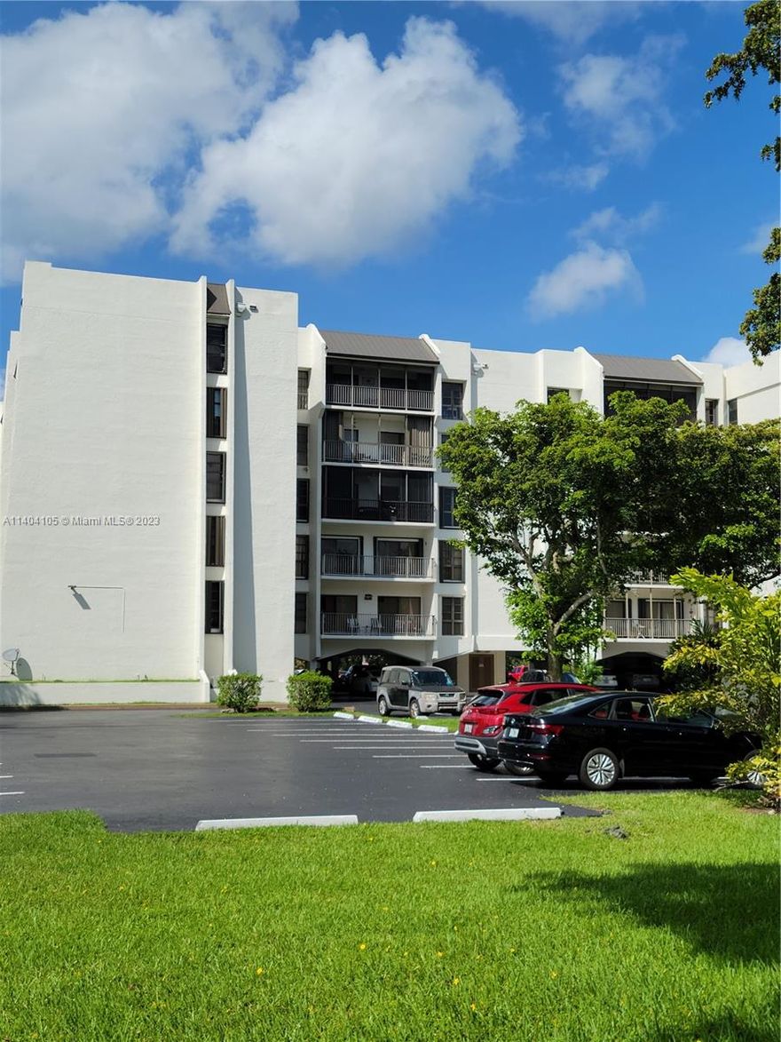Beautiful large 3rd floor 3 bedroom condo in a popular gated complex w/gorgeous view of the pool & tennis court. Hurry! There are no other units available in the complex. Extremely spacious w/ an eat-in kitchen & expansive living/dining area. 1 bedroom is used as a family room. Exquisite master suite. The huge balcony is from the master suite to the living/dining area. Feel safe here in this secure luxury complex. The laundry is very close. No tenants allowed. Complex passed its recertification process. New building interiors, elevators & reinforced balconies. Visit or picnic in Chickee huts & walking areas. Enjoy community room with dominion table, pool and gym 2 parking spaces & 1 storage locker. Shopping nearby. Across from the Kendale Lakes golf course.