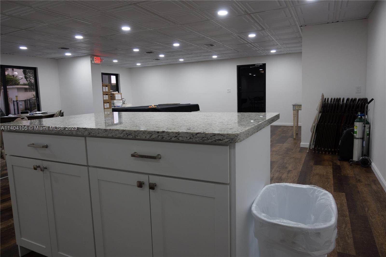 RACQUET CLUB OF KENDALE L - Residential