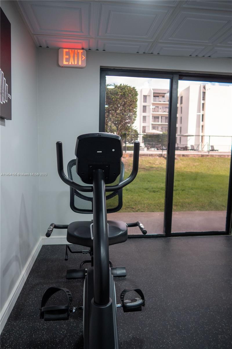 RACQUET CLUB OF KENDALE L - Residential