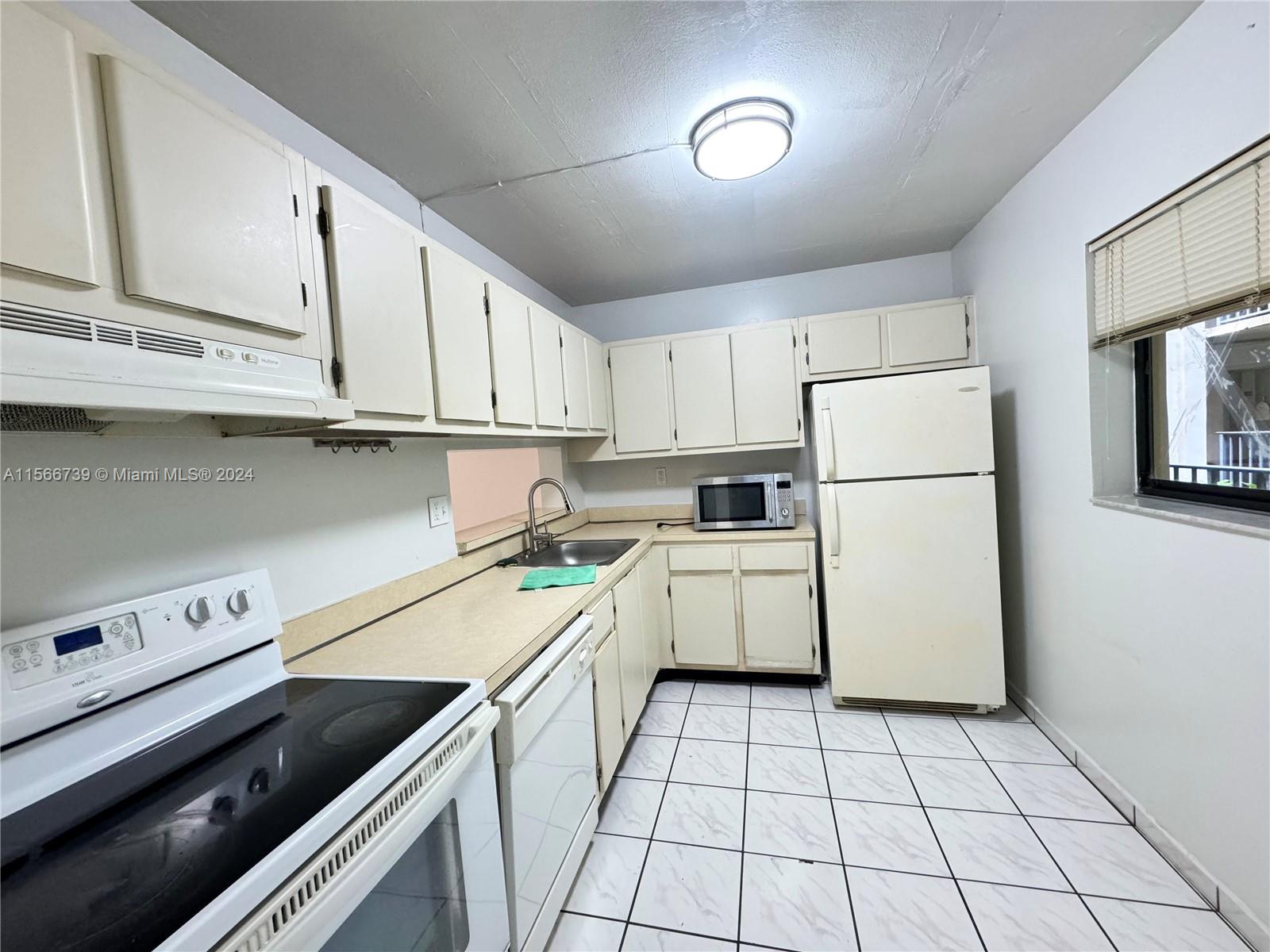 FOX CHASE CONDO #1 - Residential
