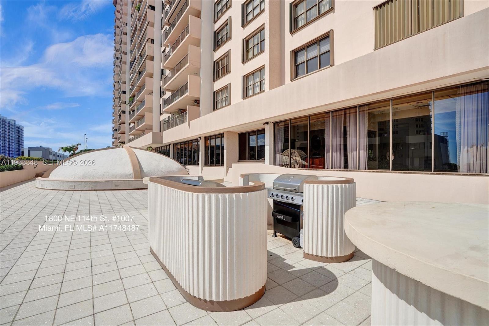 CRICKET CLUB CONDO - Residential